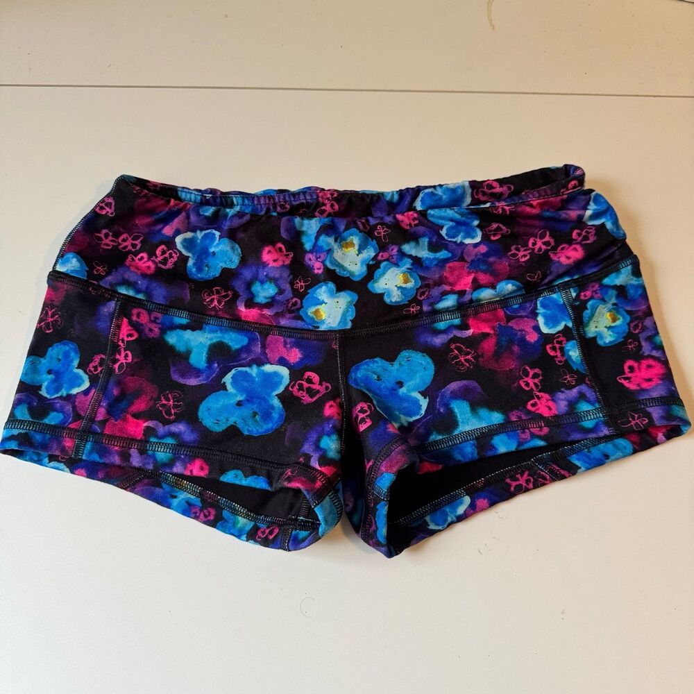 FLEO Athletic Shorts Womens Floral Print Booty Yoga Gym Workout Shorts Sz Medium